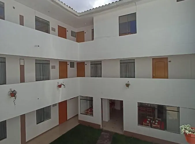 Moon Hotel 3*